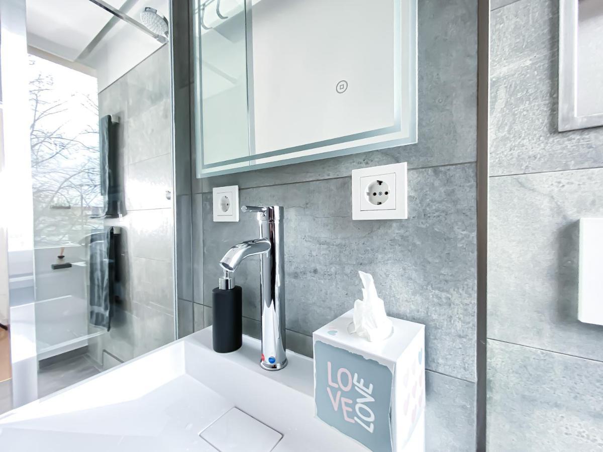 Modernes, Mediales Apartment, Naehe Der Neuen Leipziger Messe, Bis Vier Personen Luaran gambar